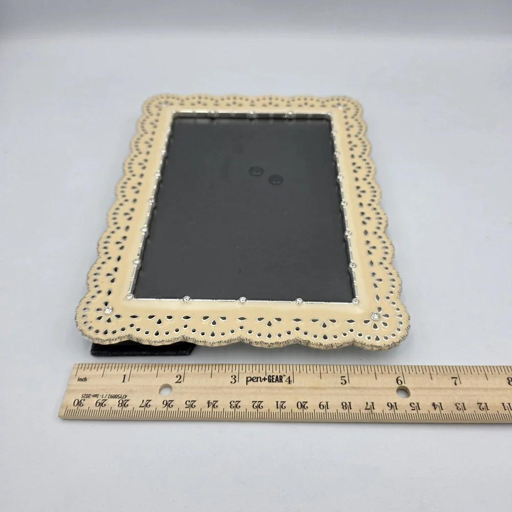 Green Tree Gallery Ivory Metal Scalloped‎ Rhinestones Picture Frame 8.5